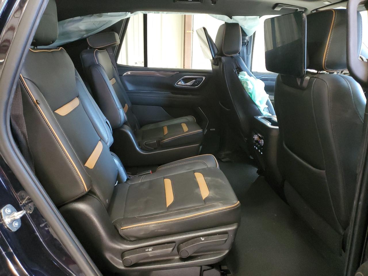 2021 GMC Yukon - Image 11