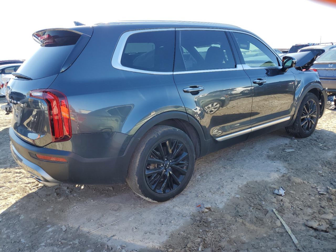 2022 Kia Telluride - Image 3