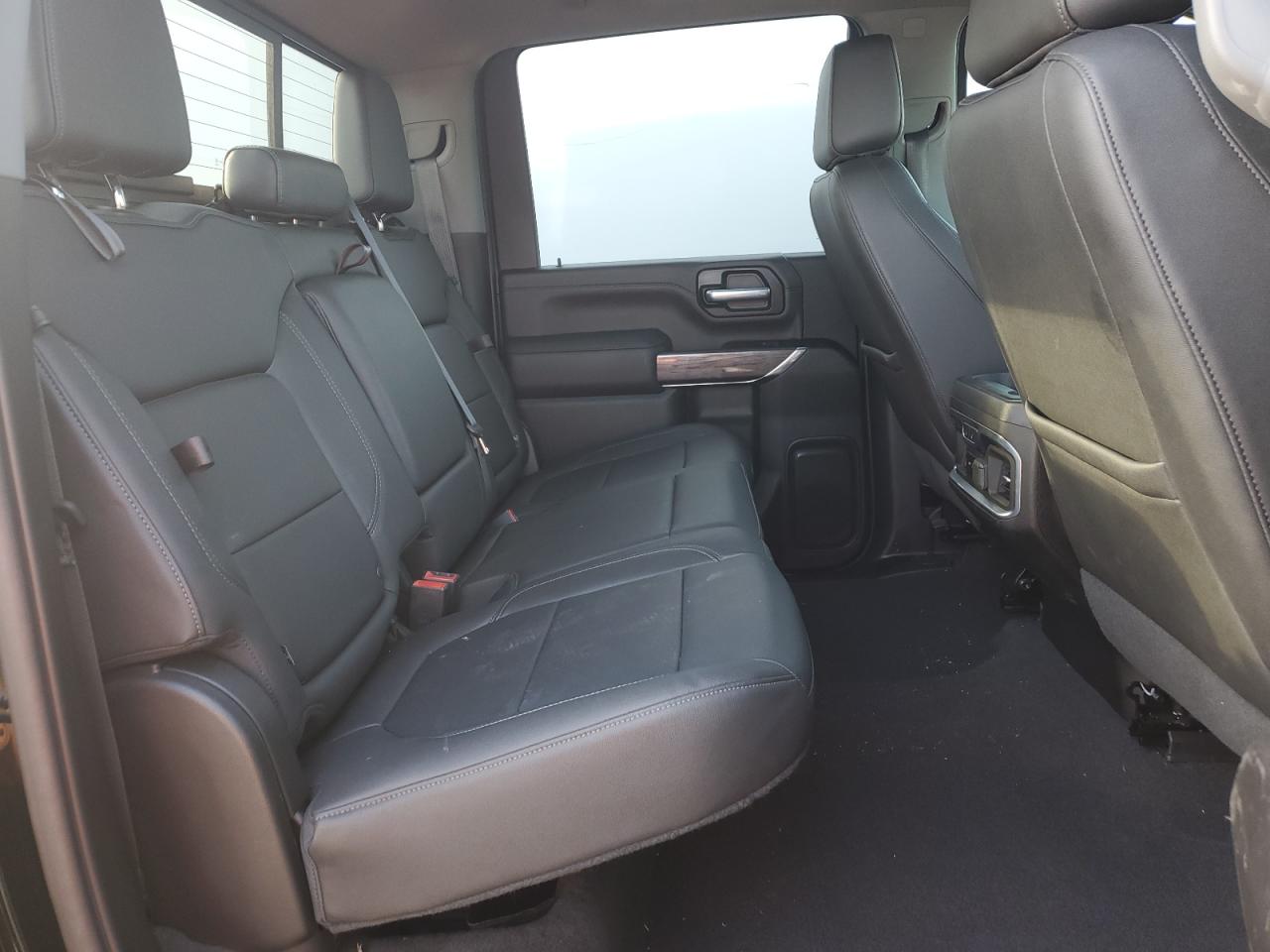 2022 Chevrolet Silverado - Image 6