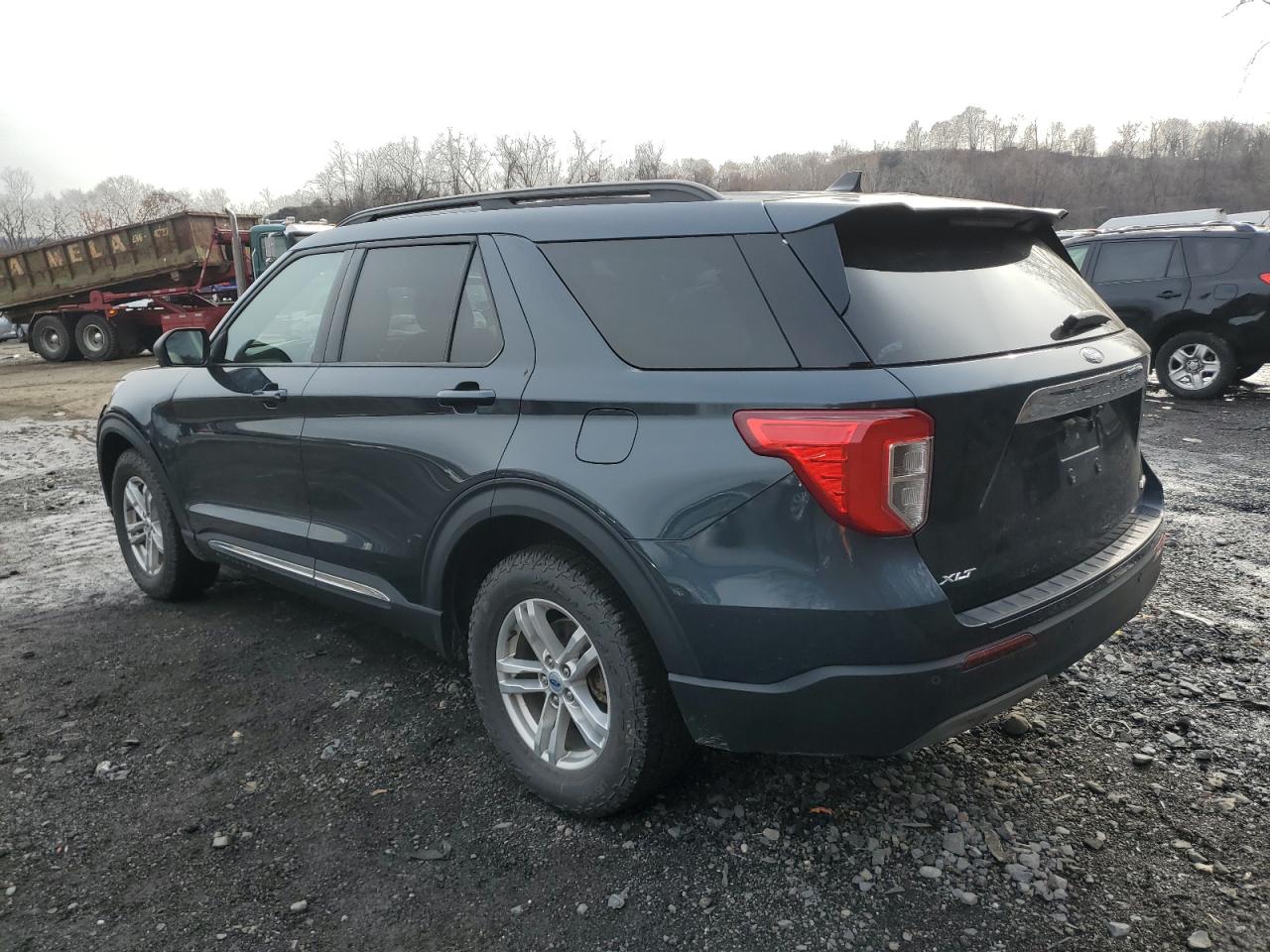 2022 Ford Explorer - Image 2