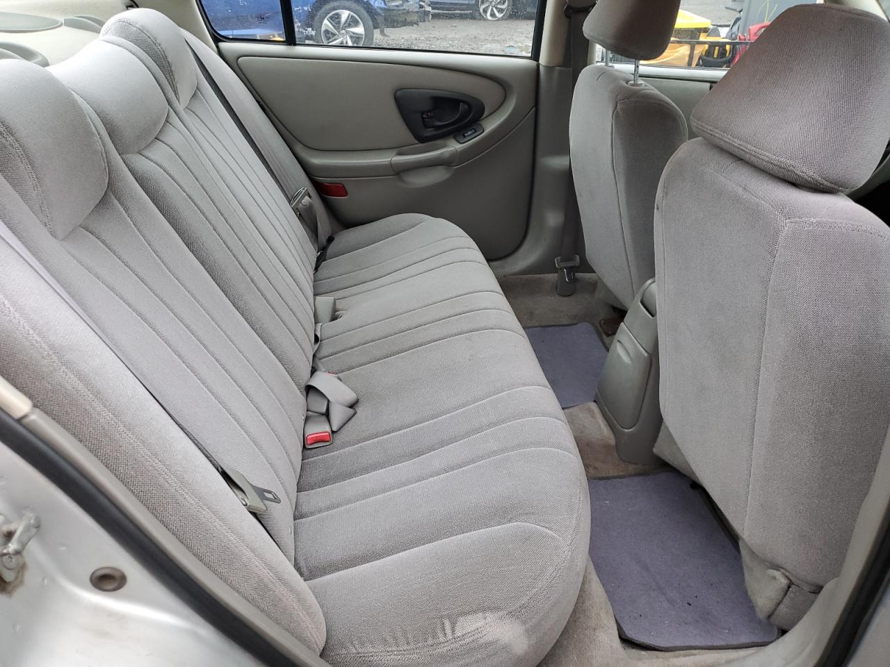 2004 Chevrolet Malibu - Image 10