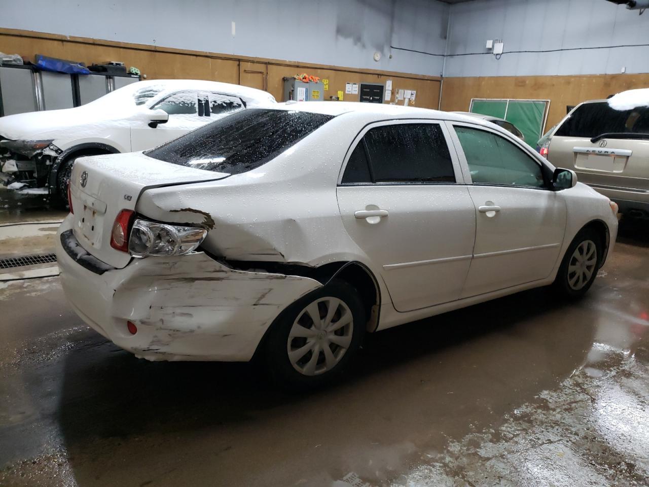 2009 Toyota Corolla - Image 3