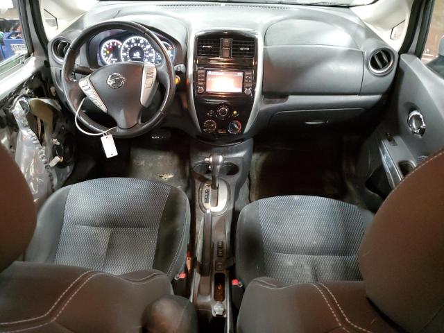  NISSAN VERSA 2015 Серебристый