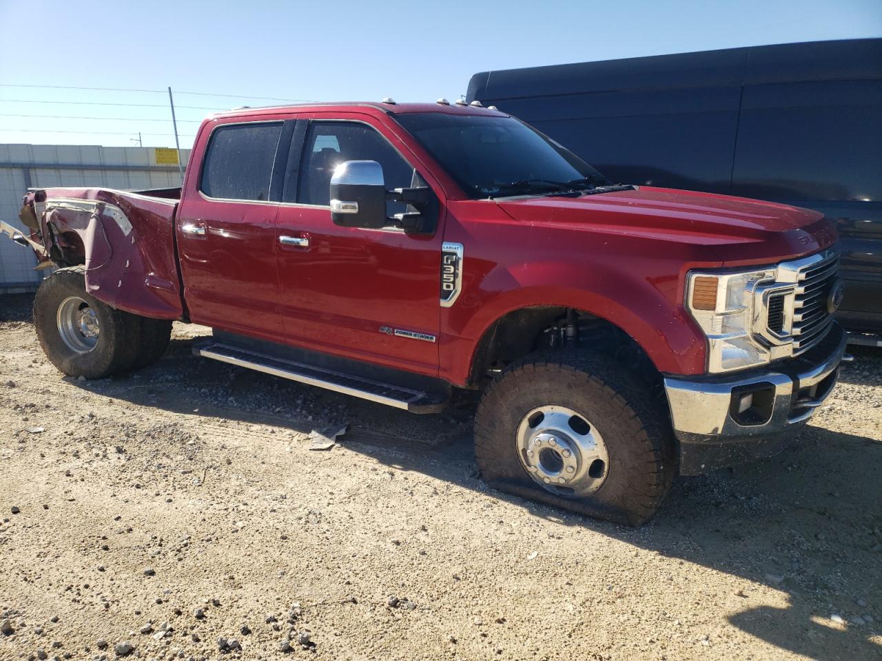 2022 Ford F350 - Image 4