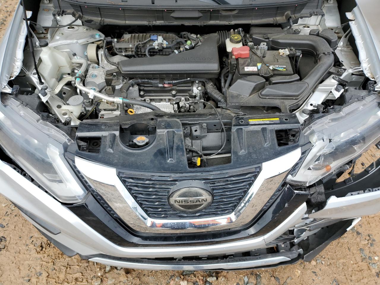 2018 Nissan Rogue - Image 13