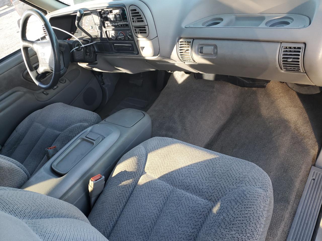 1995 Chevrolet GMT-400 - Image 8