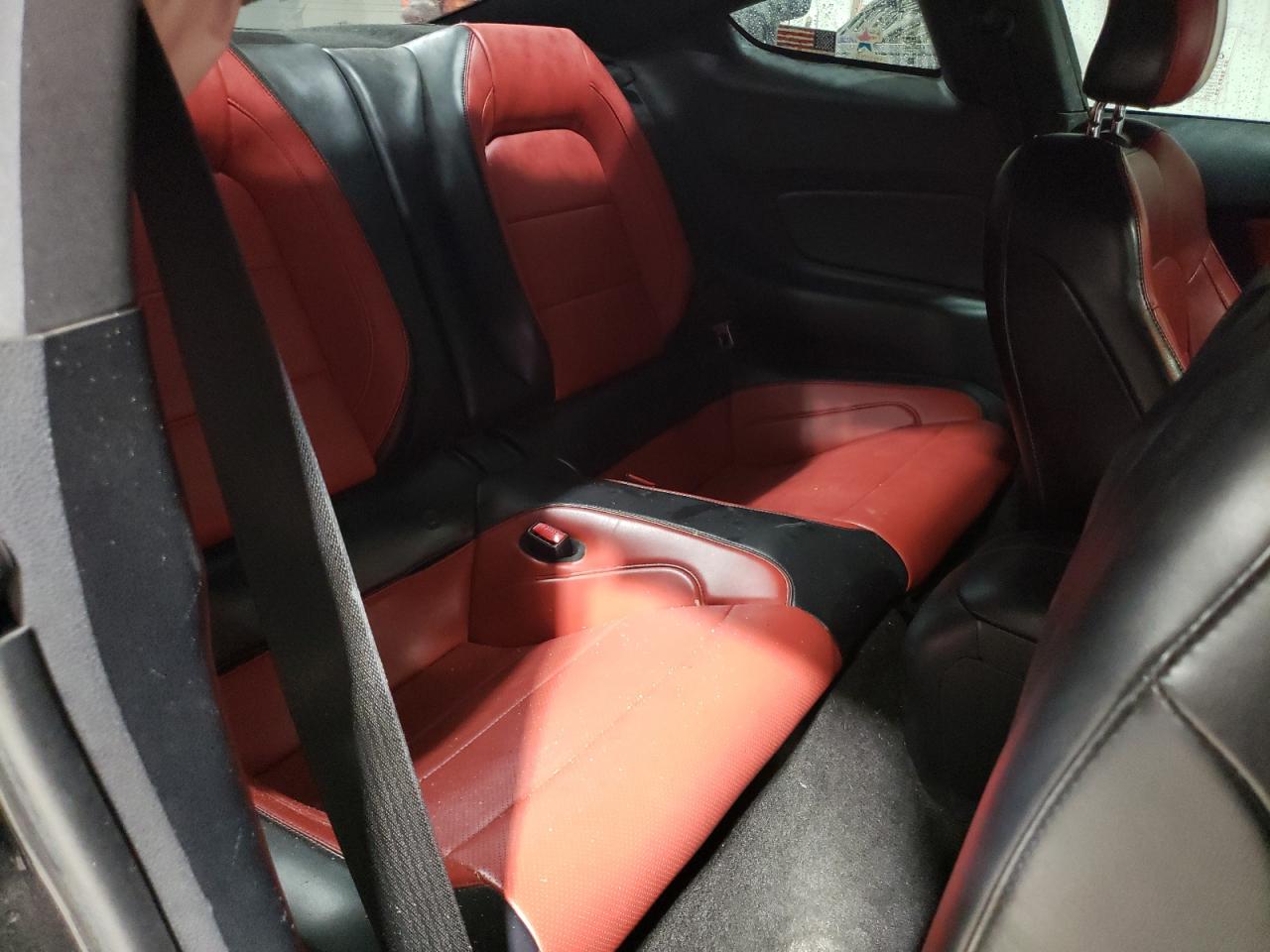 2015 Ford Mustang - Image 10