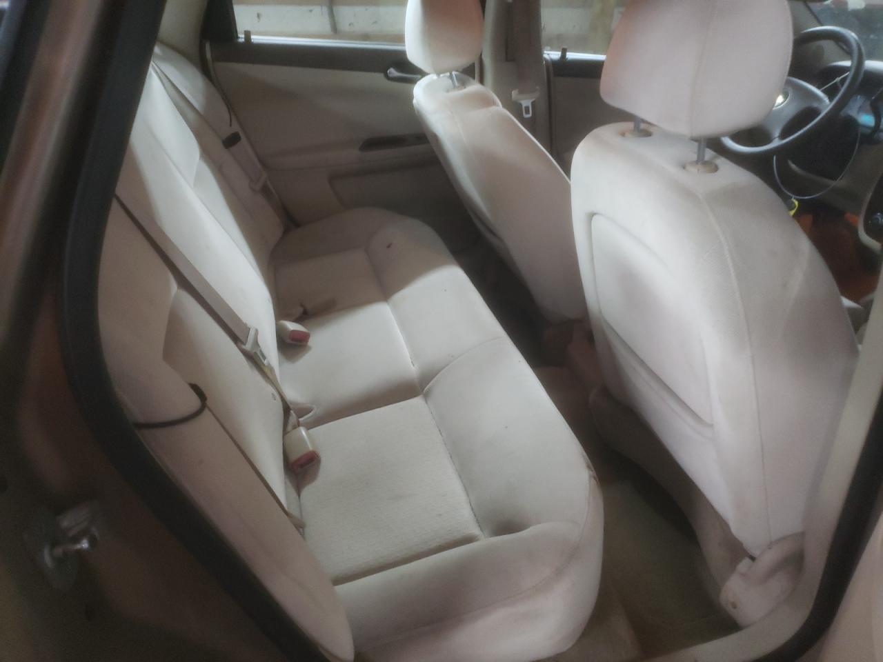 2006 Chevrolet Impala - Image 10