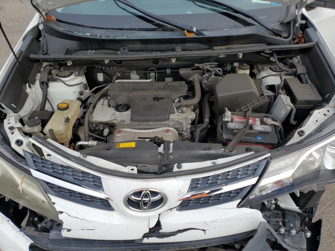 2015 Toyota RAV 4 - Image 13