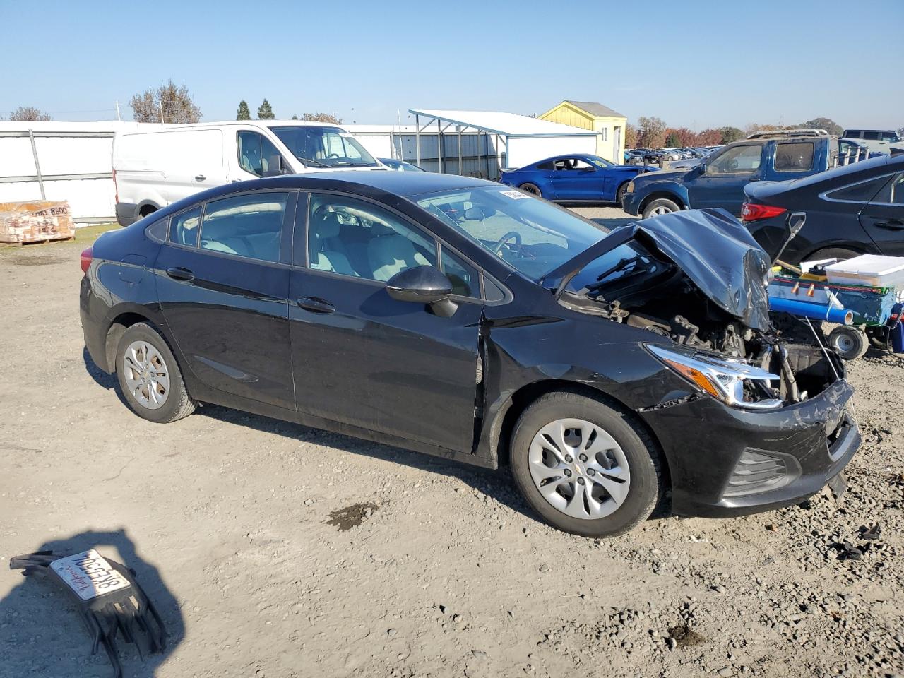 VIN 1G1BC5SMXK7147166 2019 CHEVROLET CRUZE no.4