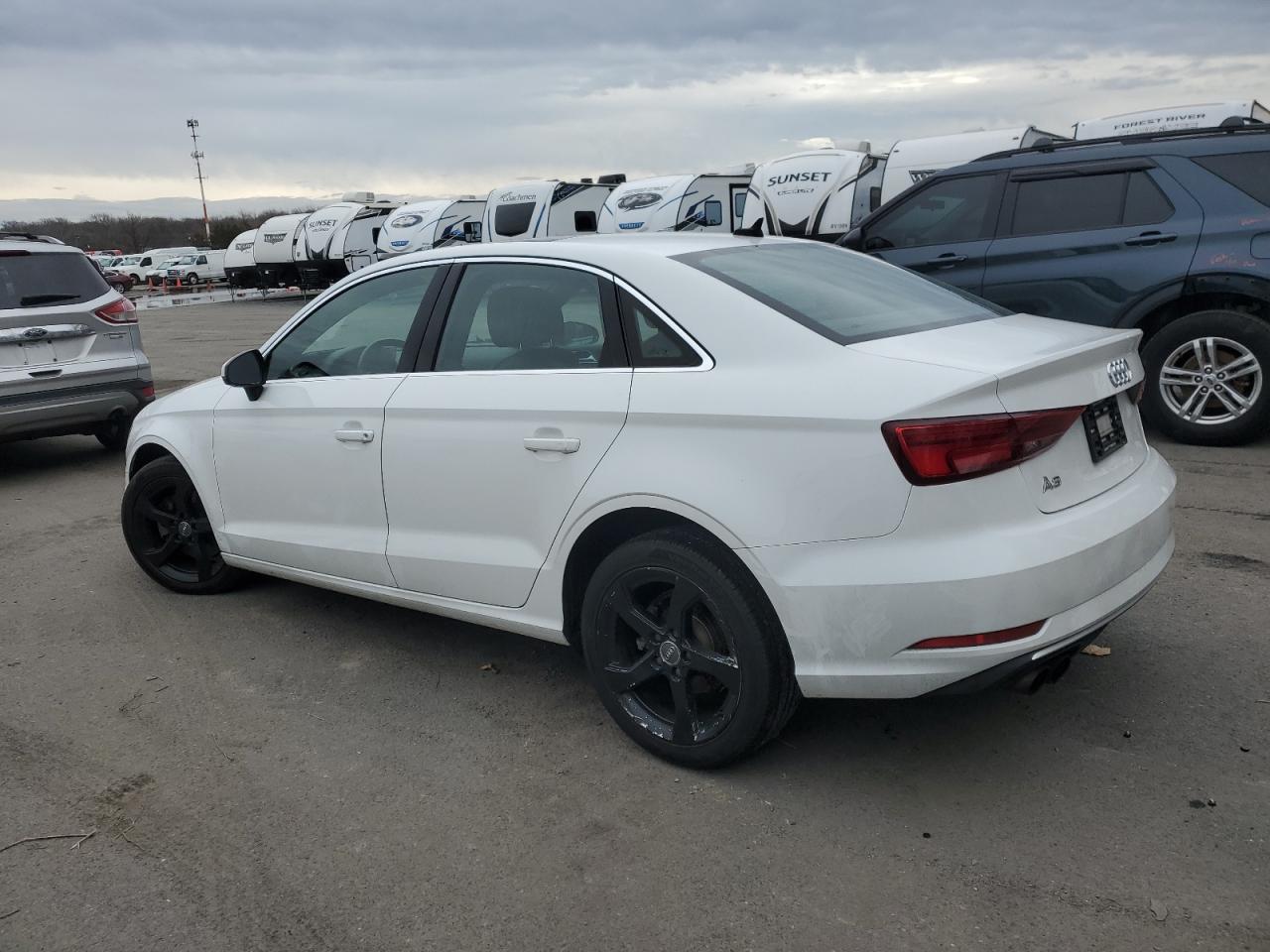 WAUAUGFFXK1010400 2019 AUDI A3 - Image 2