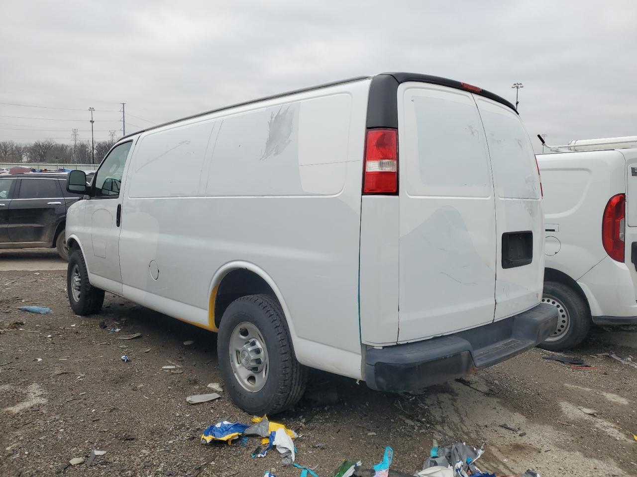 VIN 1GCWGAFF5H1107543 2017 CHEVROLET EXPRESS no.2