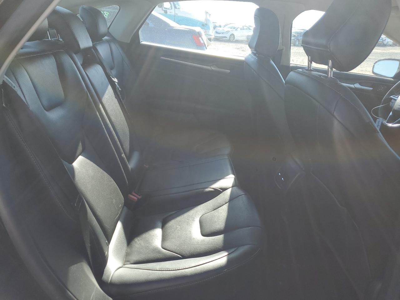 2020 Ford Fusion - Image 10