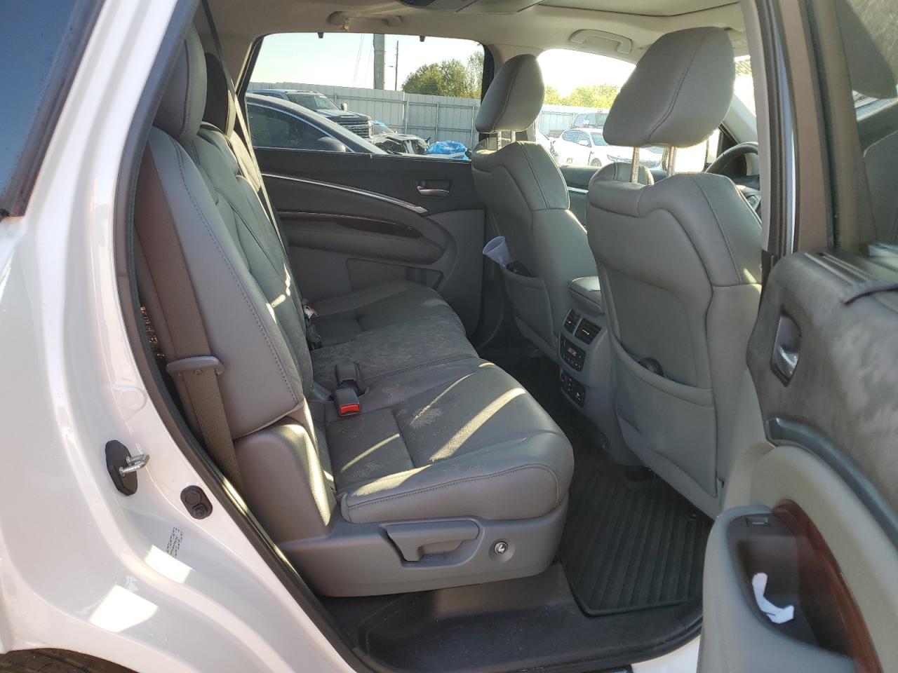 2015 Acura MDX - Image 11