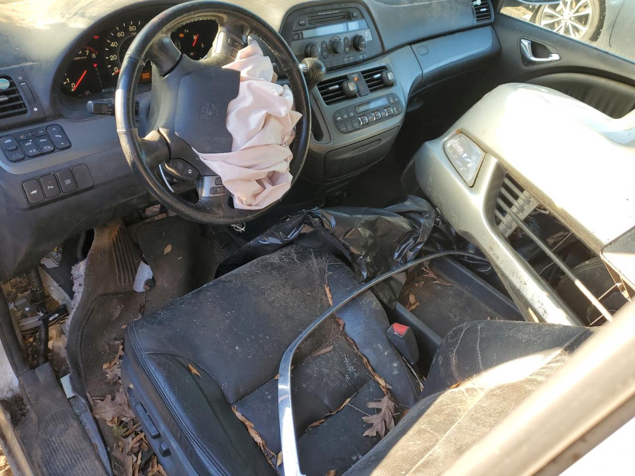 2005 Honda Odyssey Touring VIN: 5FNRL38835B060633 Lot: 85827524