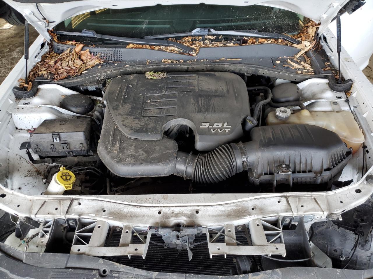 2017 Chrysler 300 - Image 11