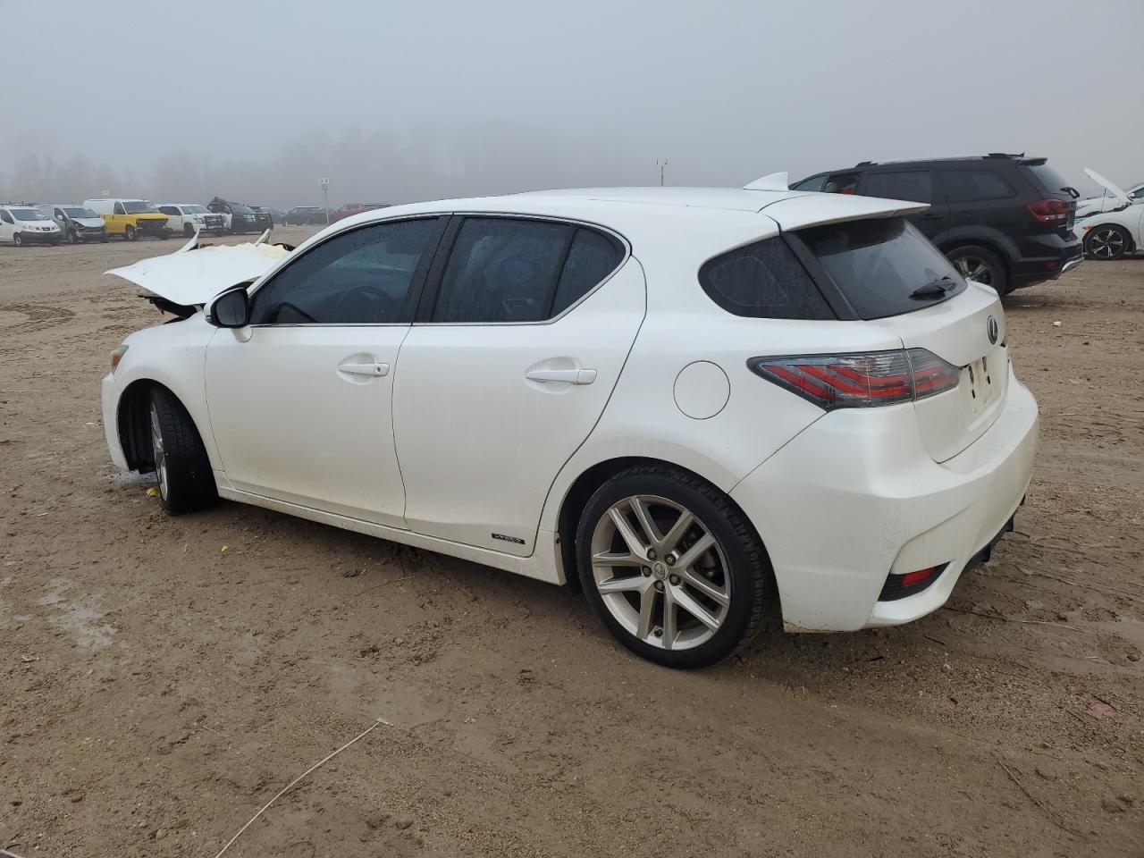 VIN JTHKD5BH7F2226240 2015 LEXUS CT 200 no.2