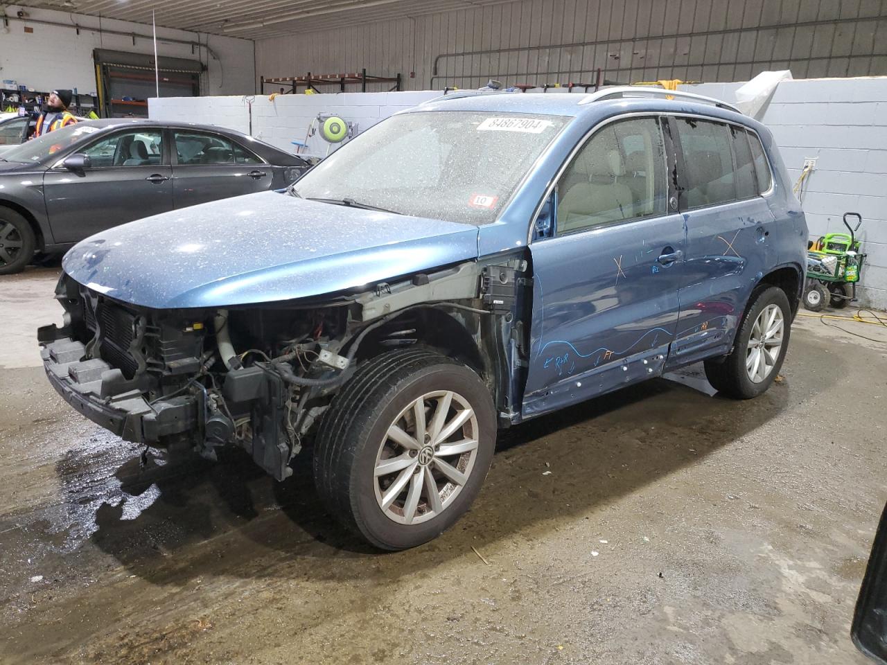 2017 Volkswagen Tiguan - Image 1