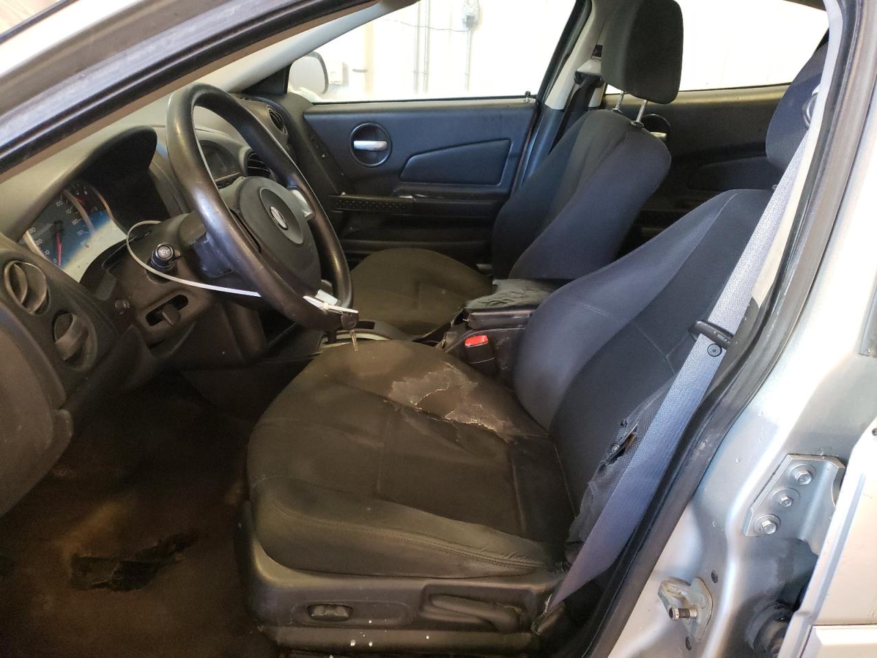 2007 Pontiac Grand Prix - Image 7