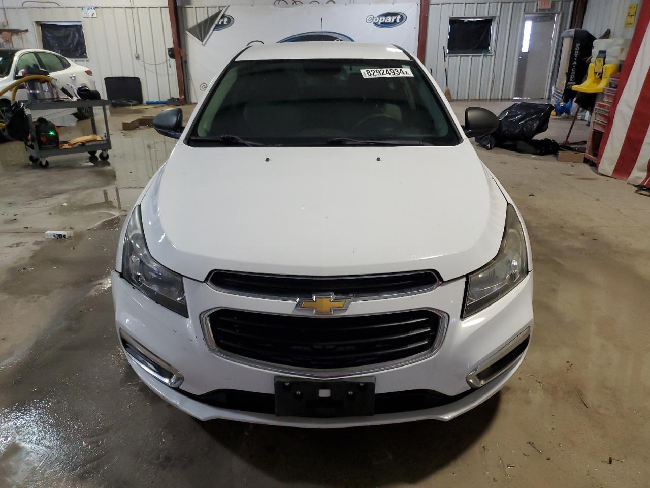 VIN 1G1PA5SH4F7165229 2015 CHEVROLET CRUZE no.5