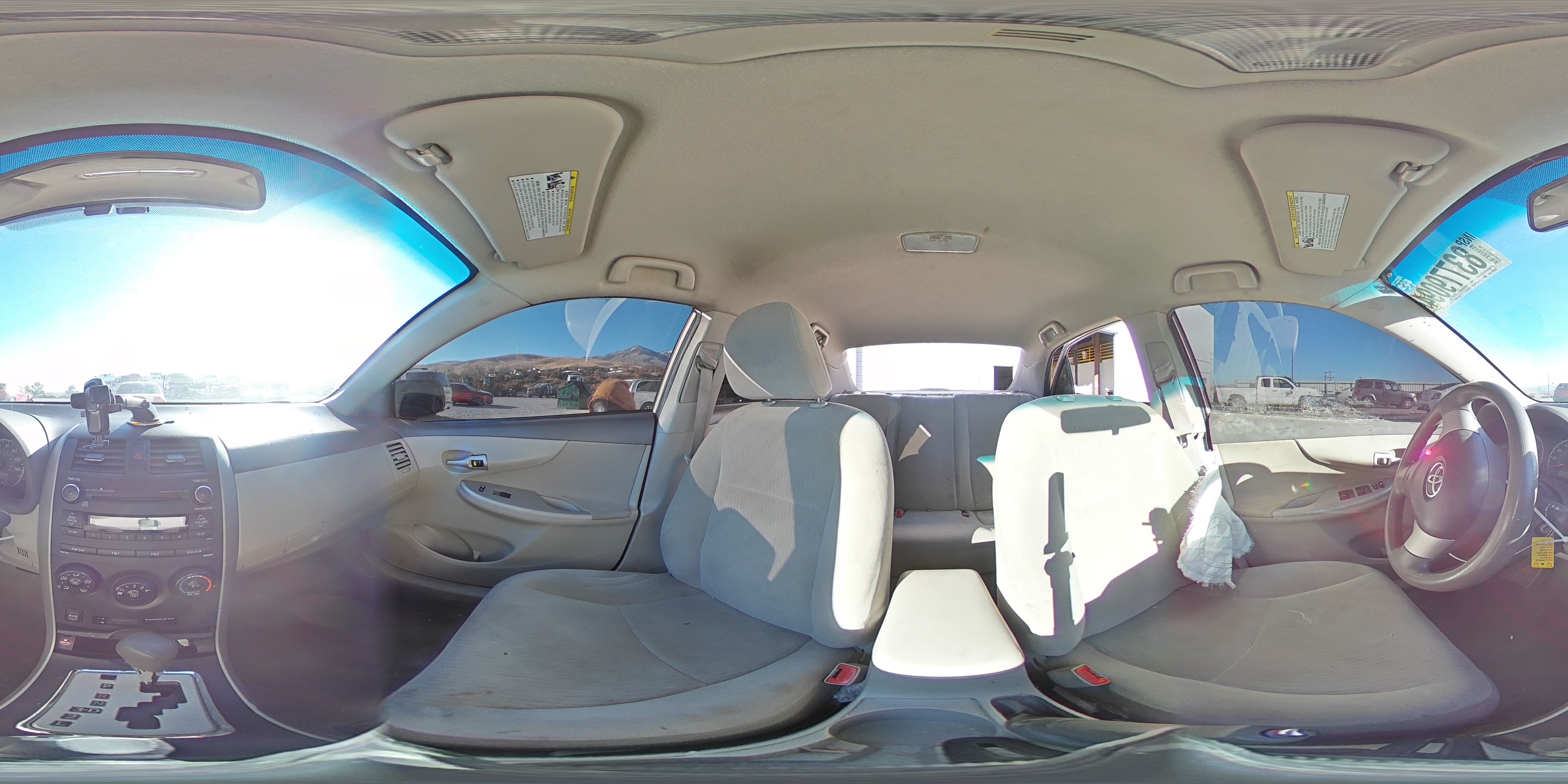 2010 Toyota Corolla - Image 13