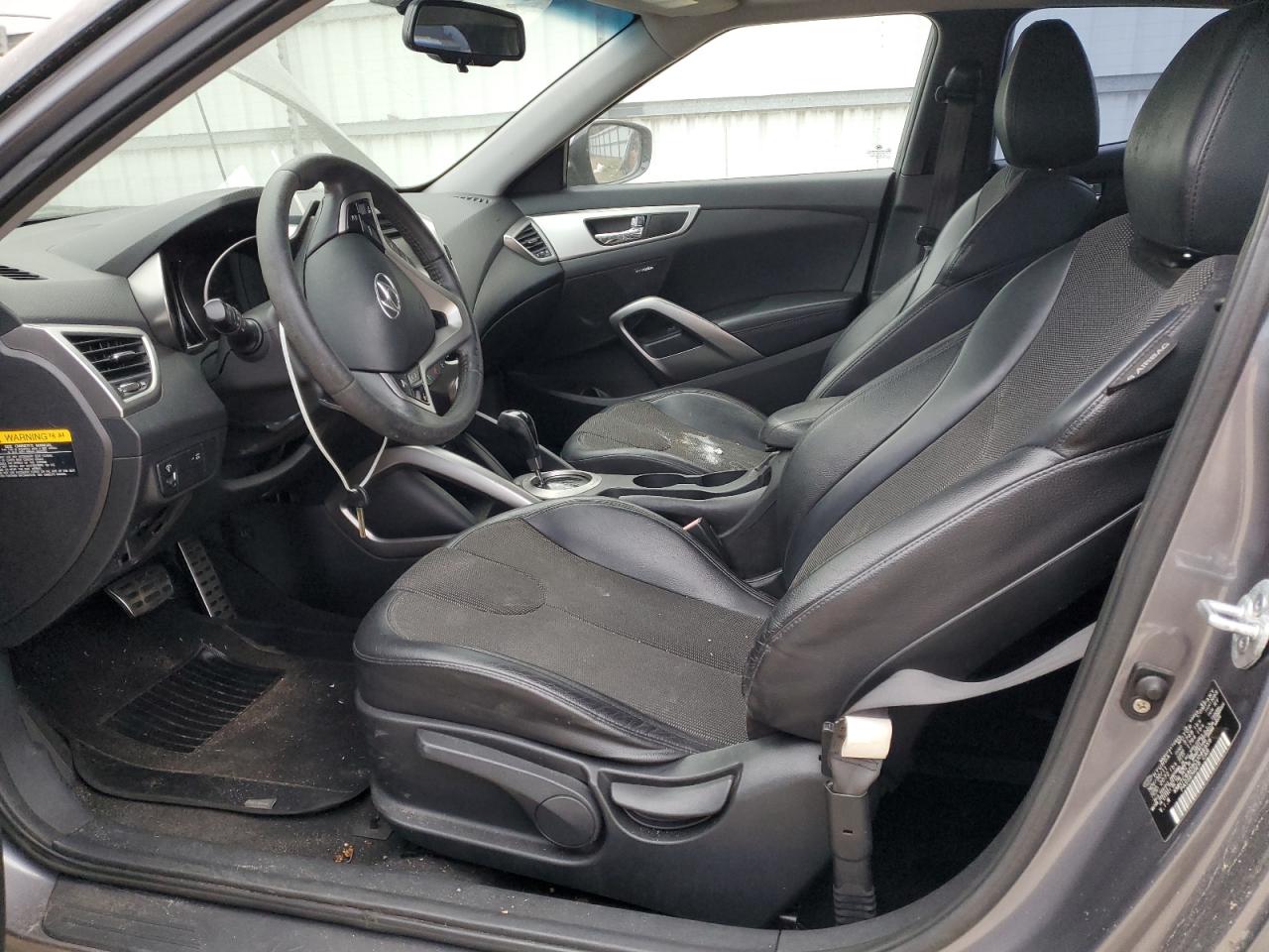 2012 Hyundai Veloster - Image 7