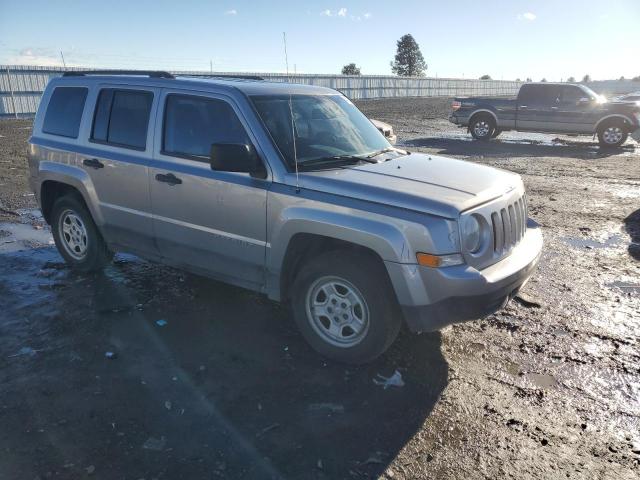  JEEP PATRIOT 2017 Srebrny