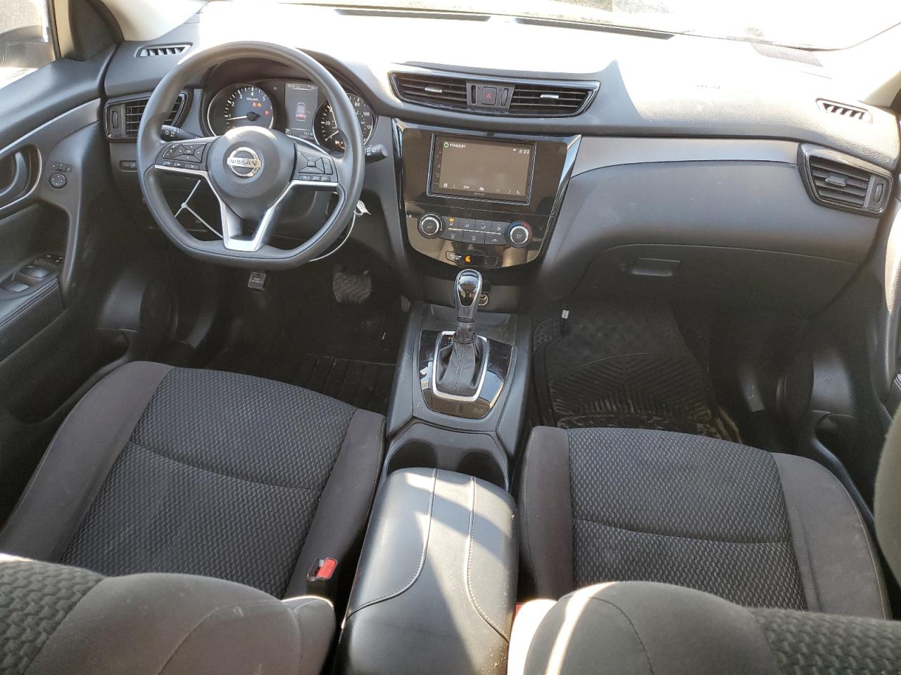 2017 Nissan Rogue - Image 8