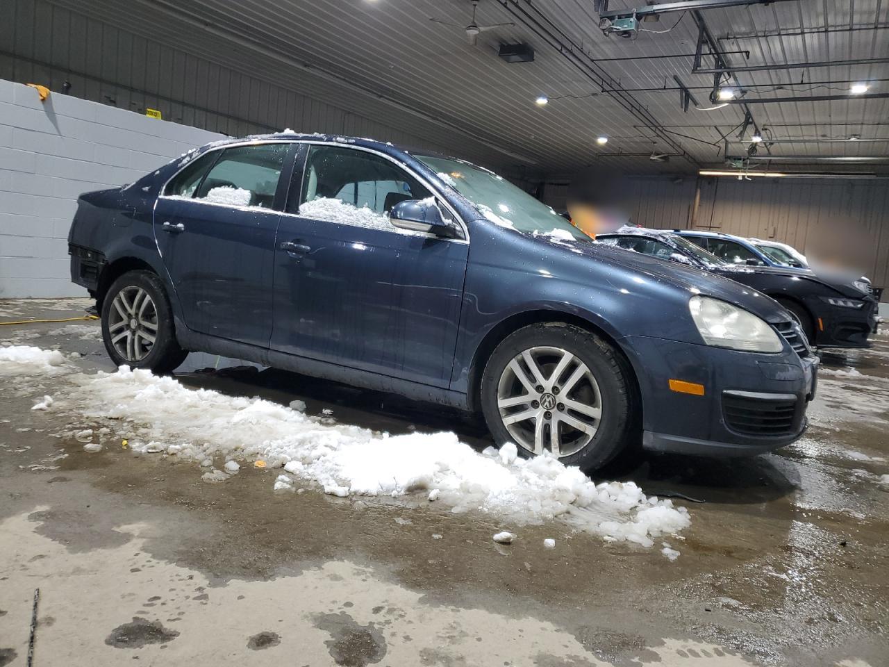 2006 Volkswagen Jetta - Image 4