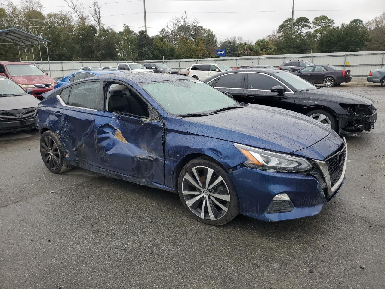 2020 Nissan Altima - Image 4