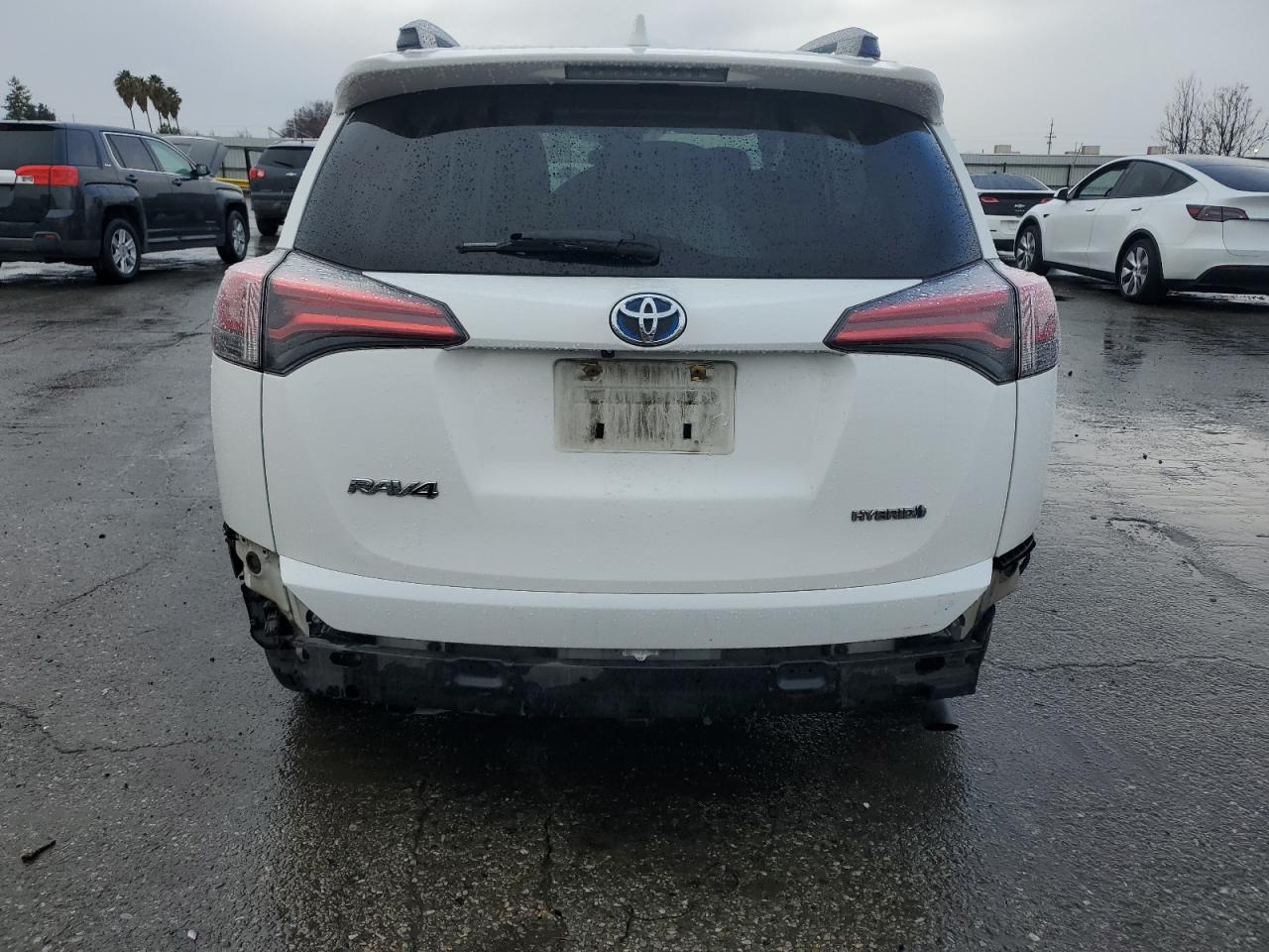 VIN JTMRJREV5JD250678 2018 TOYOTA RAV4 no.6