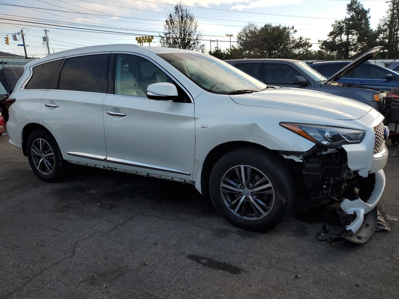 VIN 5N1AL0MMXGC509509 2016 INFINITI QX60 no.4