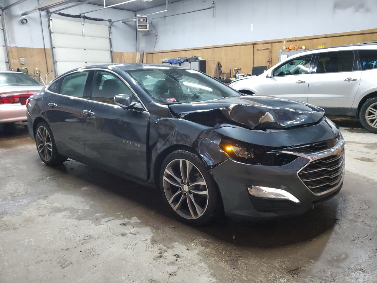 2021 Chevrolet Malibu - Image 4