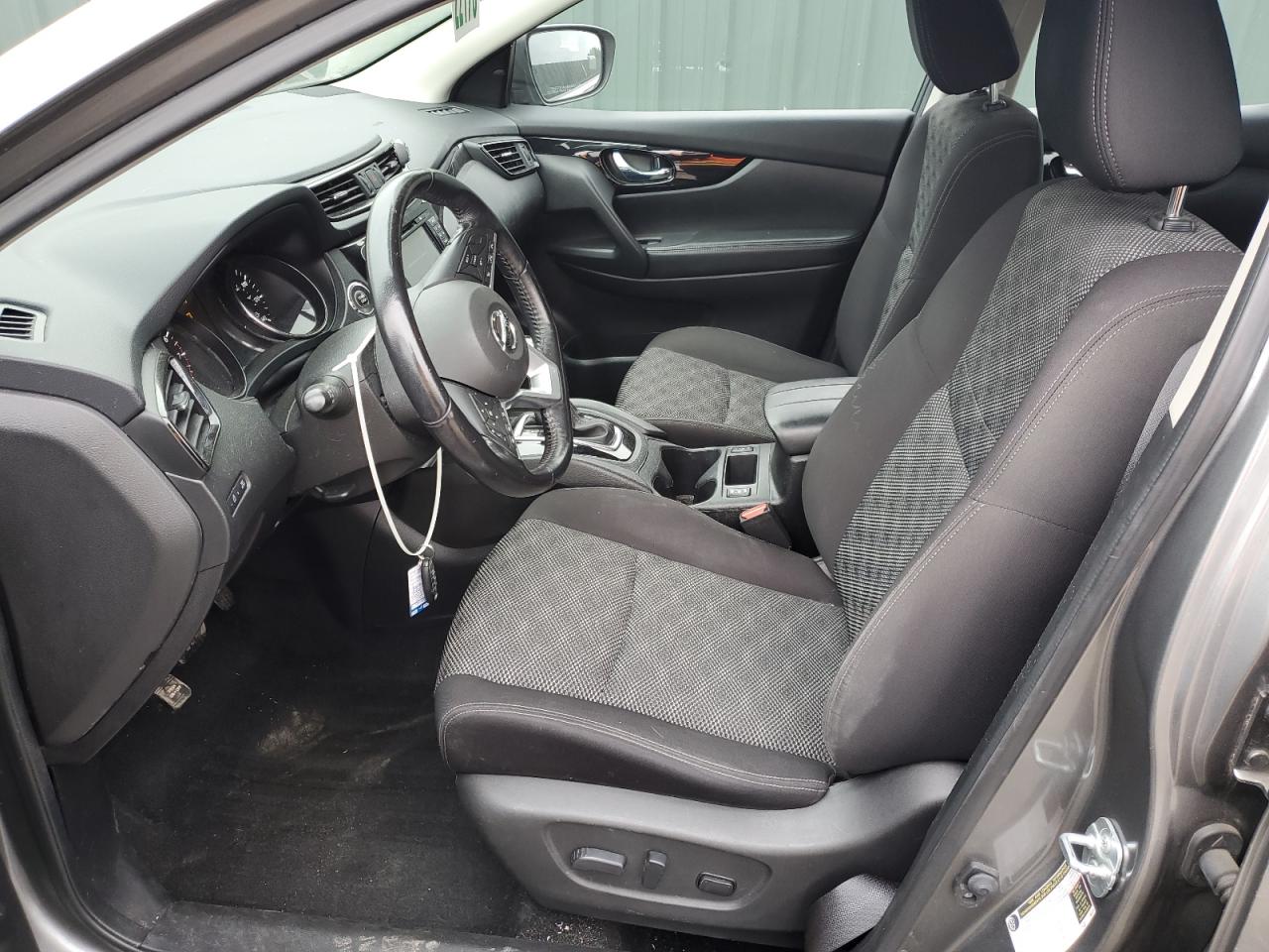 2017 Nissan Rogue - Image 7