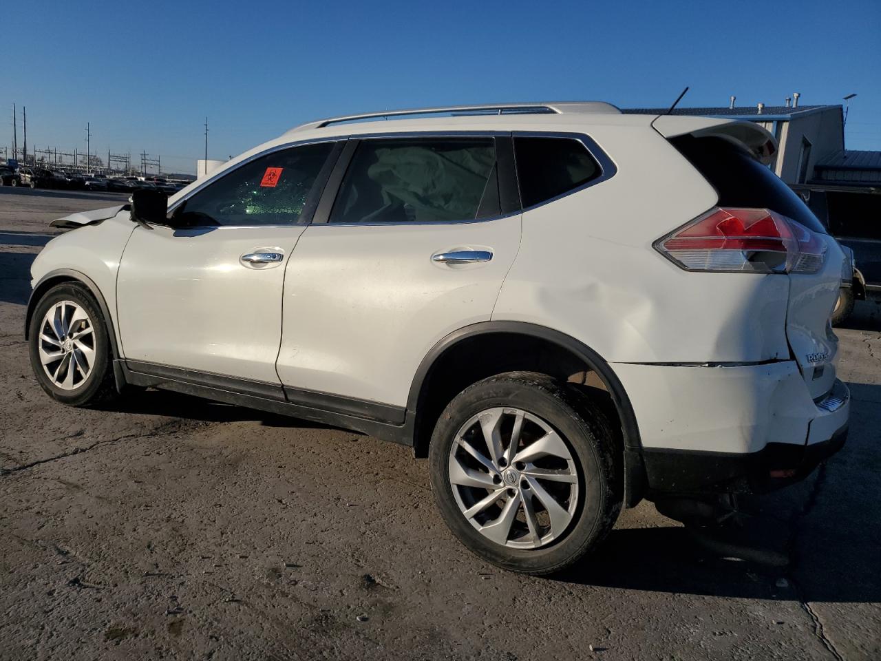 2014 Nissan Rogue - Image 2