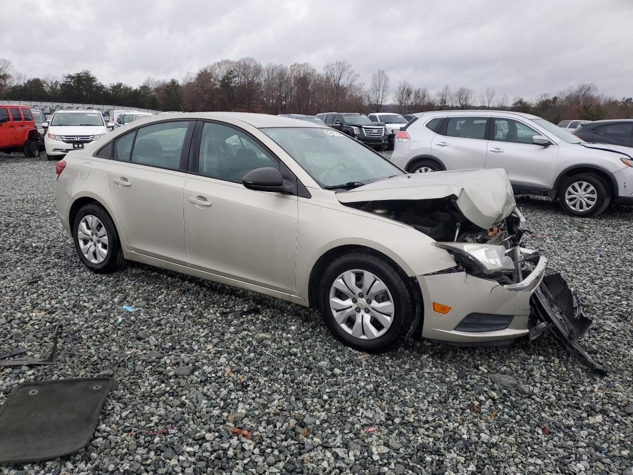 VIN 1G1PA5SH4D7275243 2013 CHEVROLET CRUZE no.4