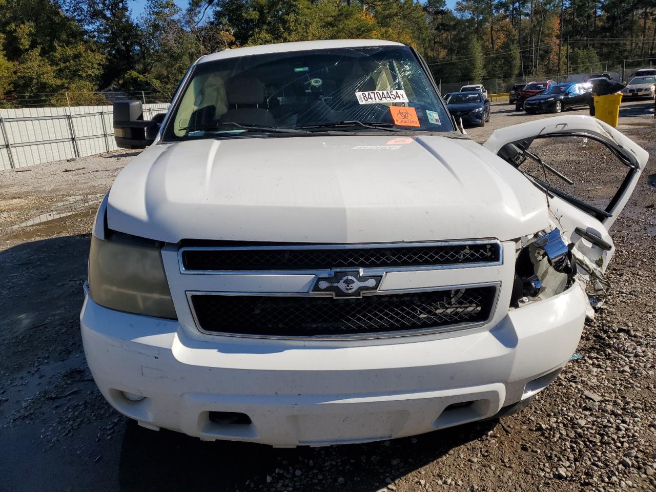 2008 Chevrolet Suburban - Image 5