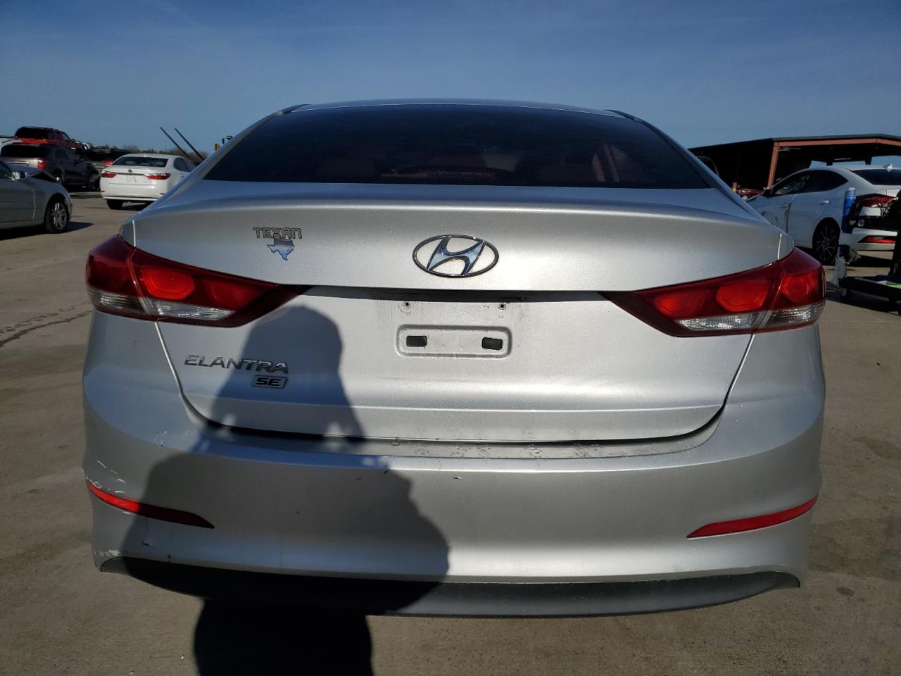 2018 Hyundai Elantra - Image 6