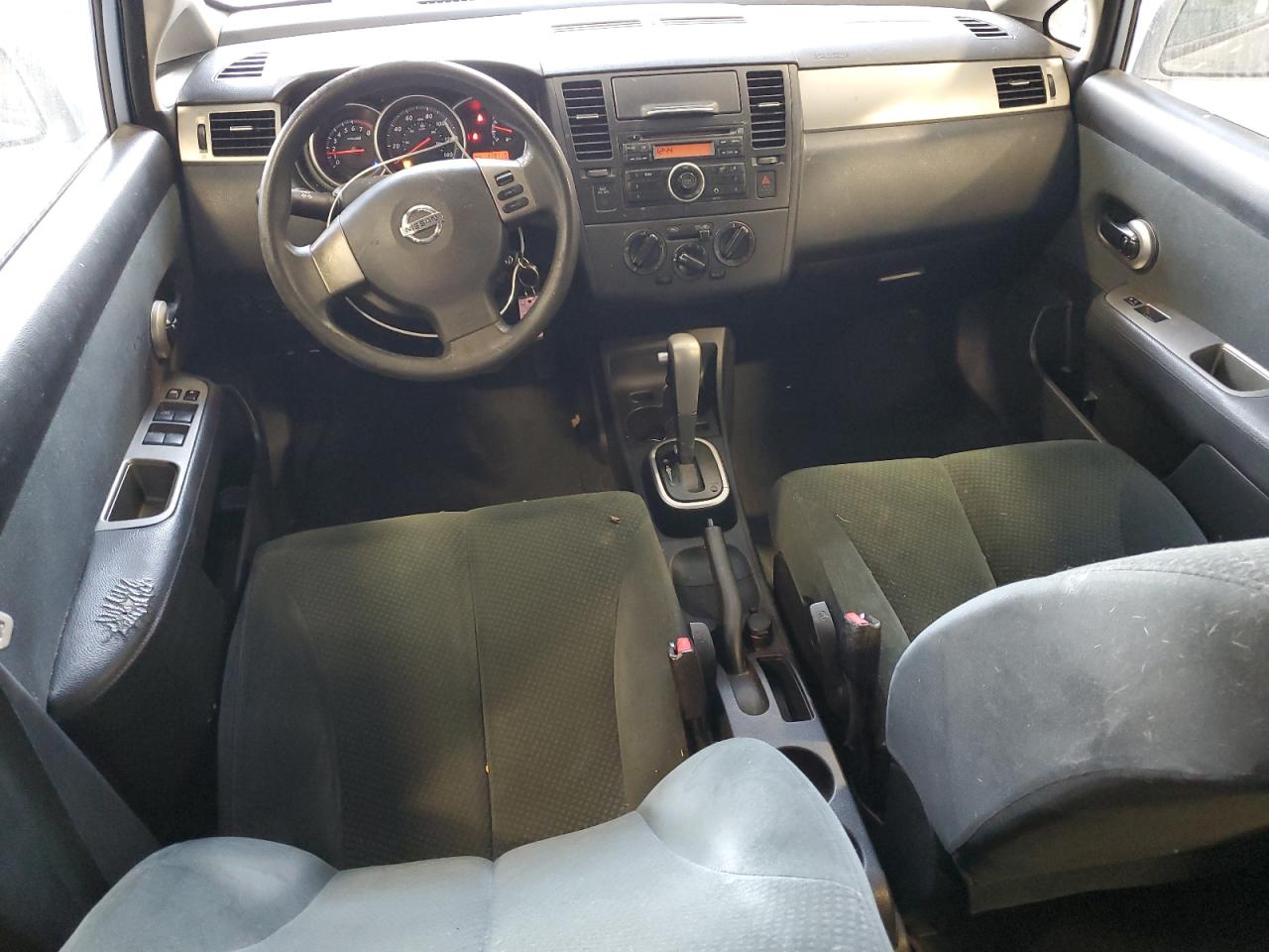 2011 Nissan Versa - Image 8