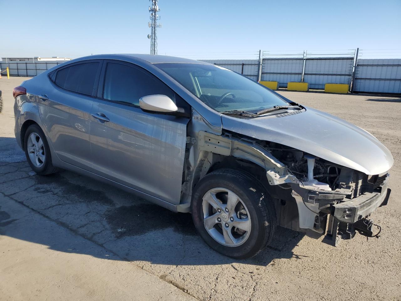 VIN KMHDH4AE6FU329455 2015 HYUNDAI ELANTRA no.4