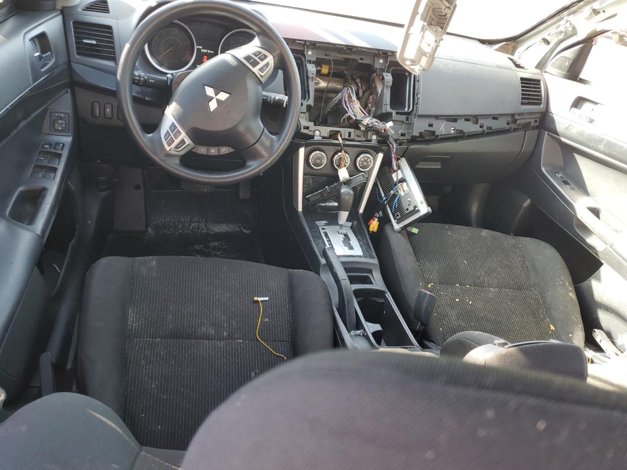 2017 Mitsubishi Lancer - Image 8