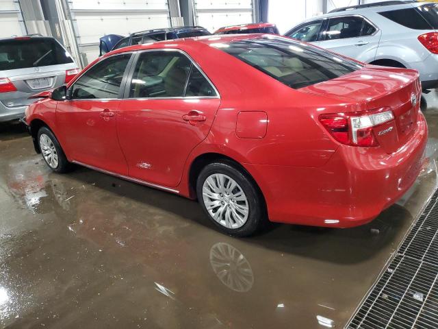  TOYOTA CAMRY 2014 Красный