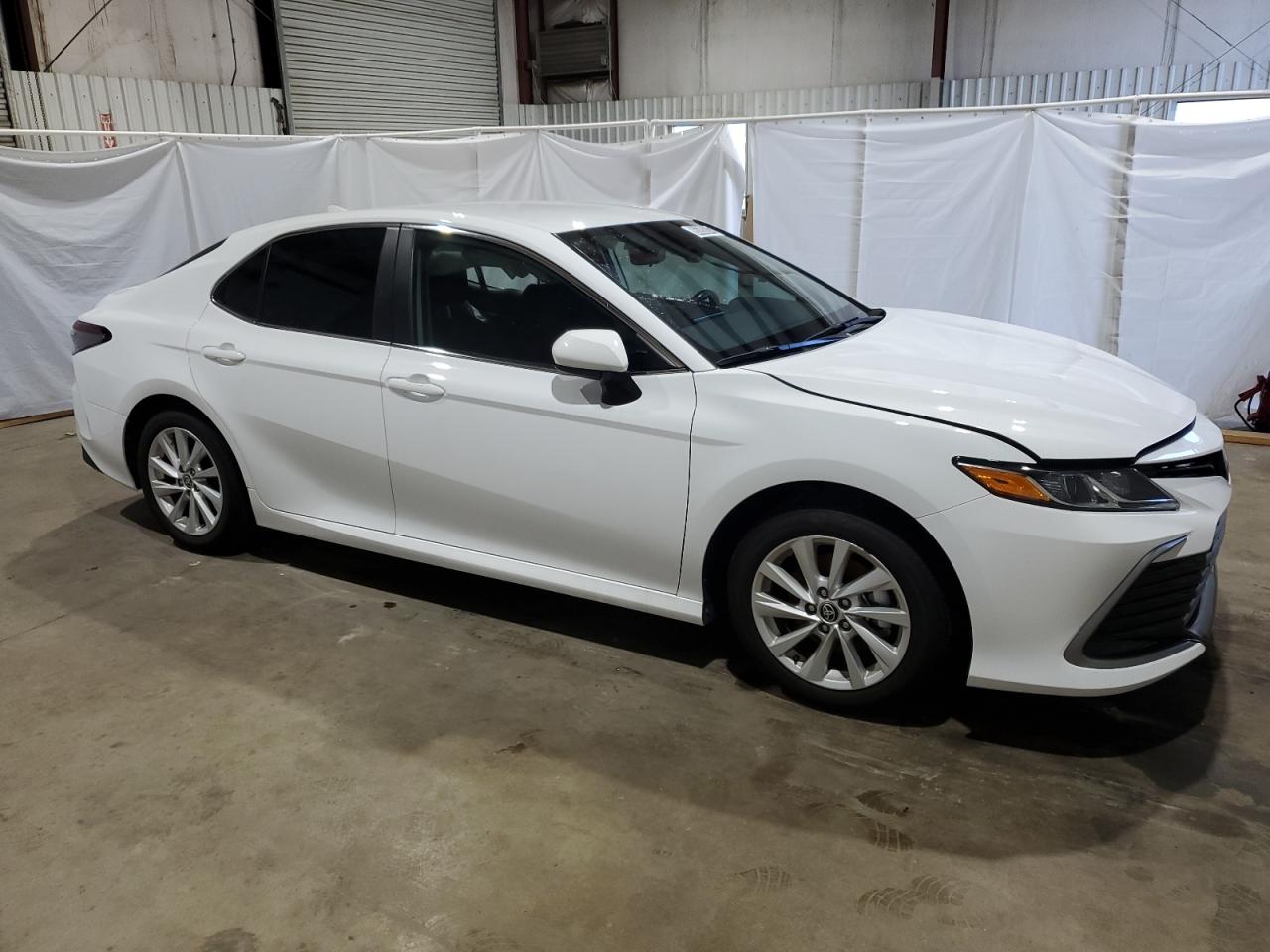 2024 Toyota Camry - Image 4