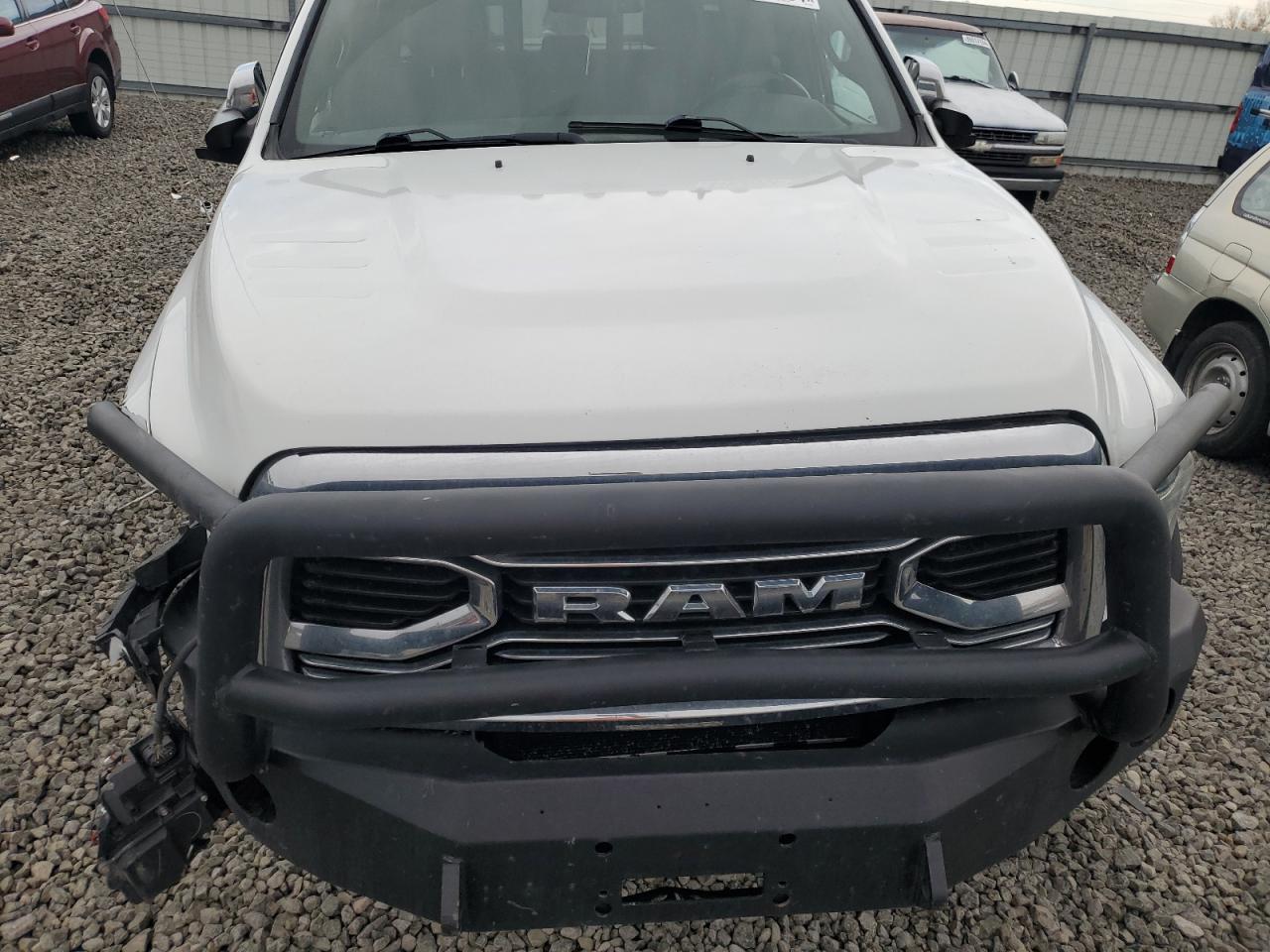 2016 RAM 2500 - Image 11