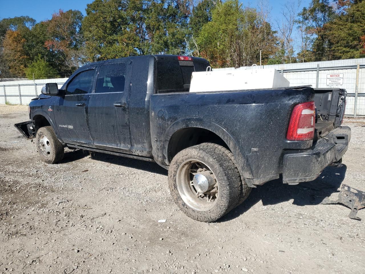 2019 RAM 3500 - Image 2