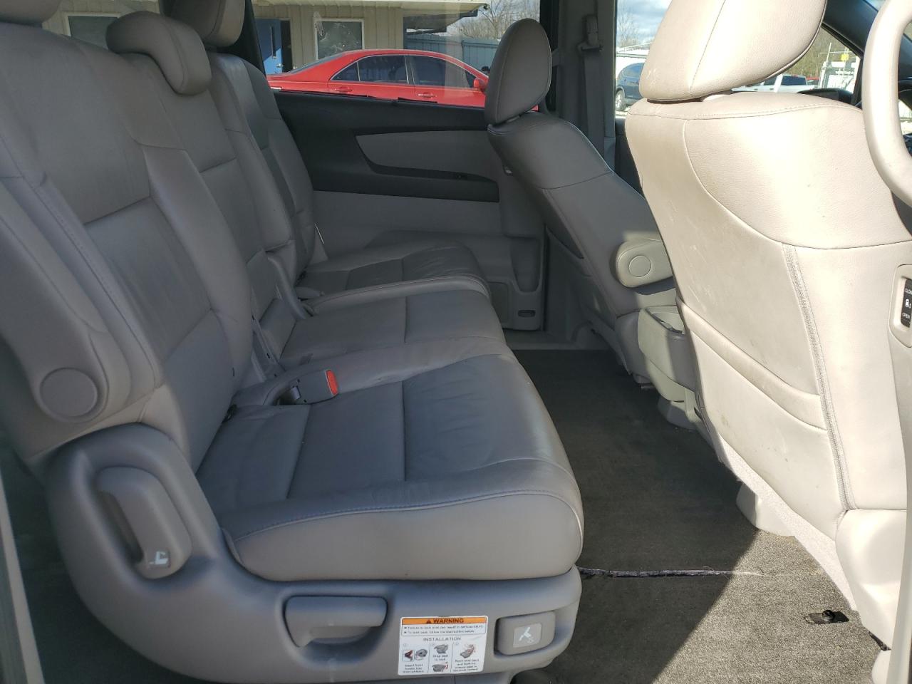 2012 Honda Odyssey - Image 11