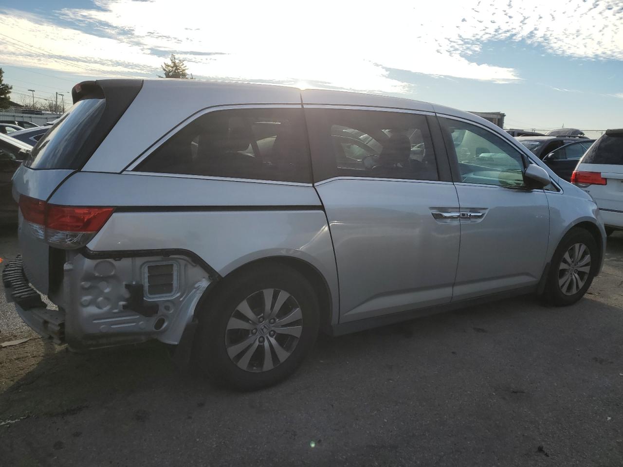 2014 Honda Odyssey - Image 3