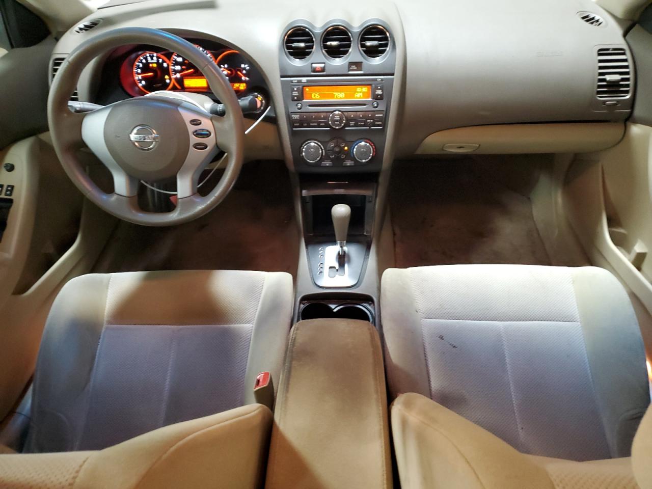 2009 Nissan Altima - Image 8