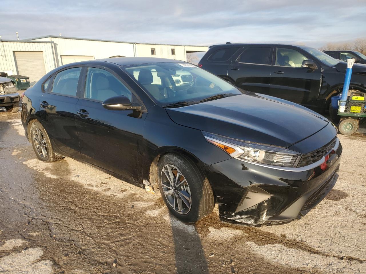 2023 Kia Forte - Image 4
