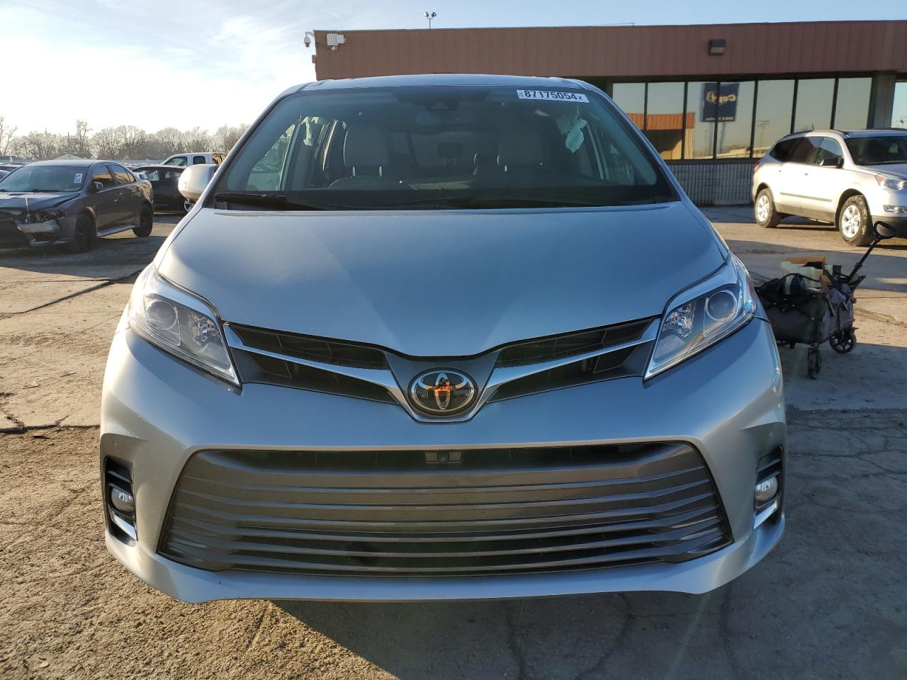 2019 Toyota Sienna - Image 5